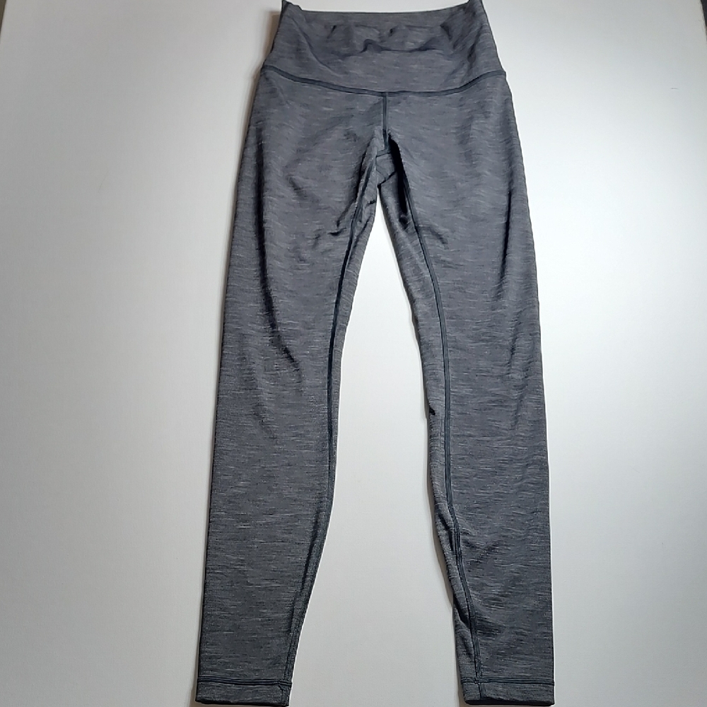 Lululemon Leggings | Heather Gray | High Rise | Size 4 | Yoga/activewear | EUC